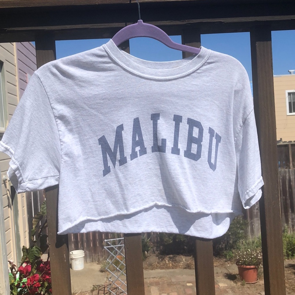 BRANDY MELVILLE MALIBU CROP TOP
